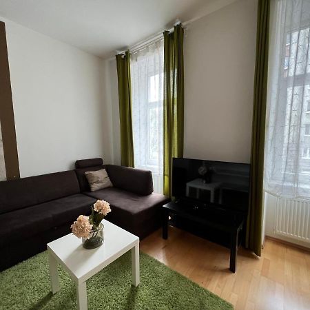 Cozy 2-Room Apartment Wien Eksteriør billede